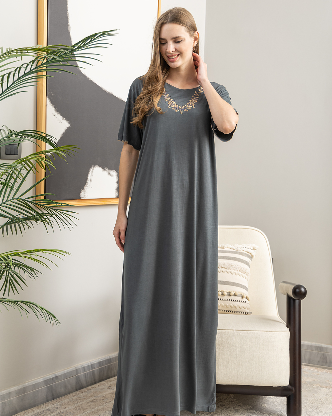 Women's shirt, half sleeves, embroidered with long branches