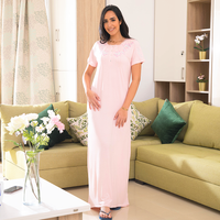 قميص نص كم ساده تطريز علي الصدر