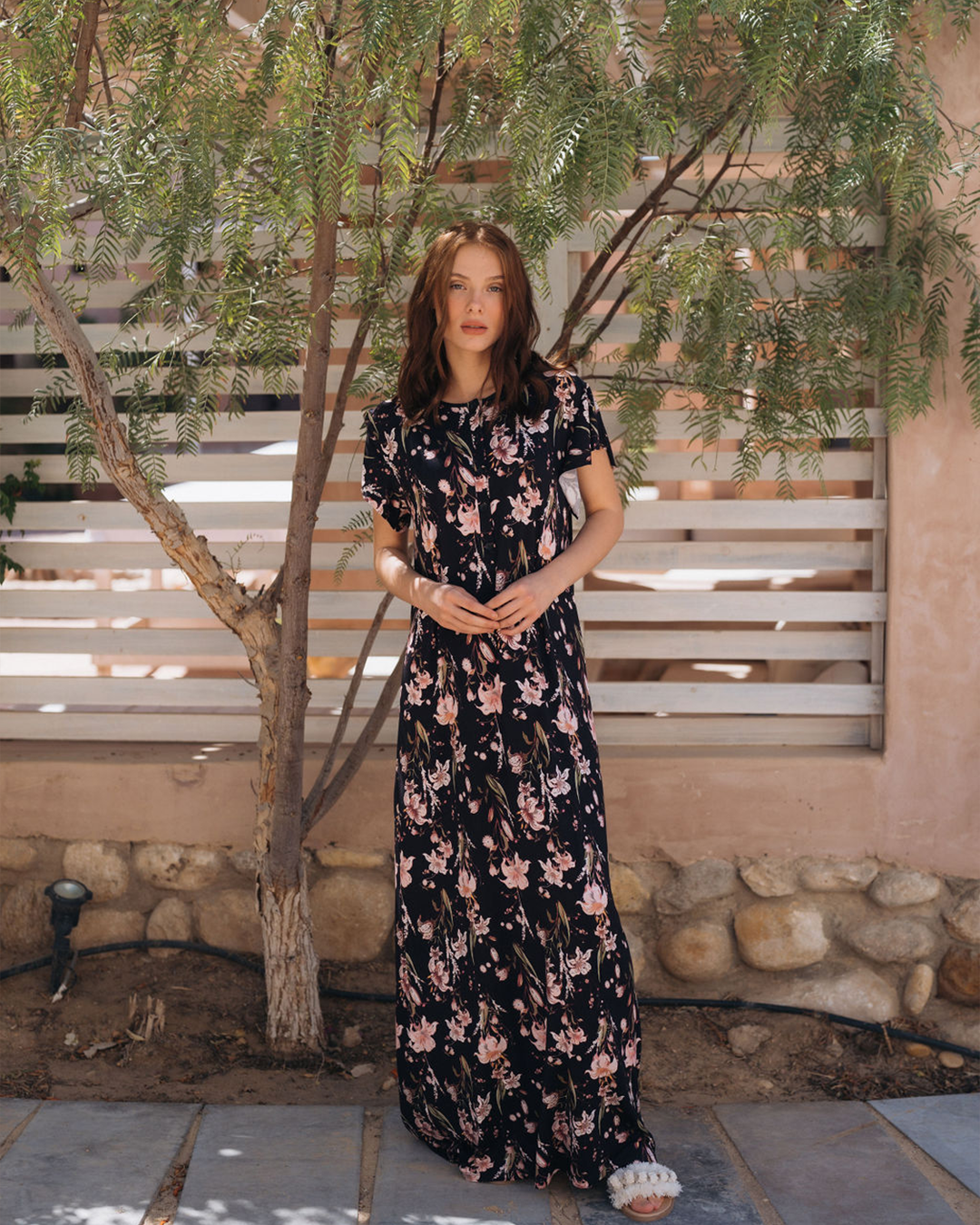 جلابيه حريمي نص كم مروحه ورده