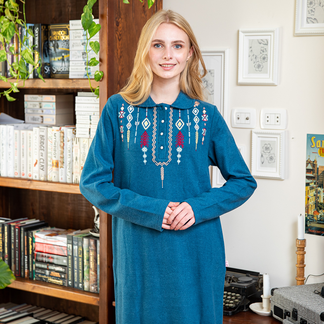 قميص حريمي كاشمير بزراير