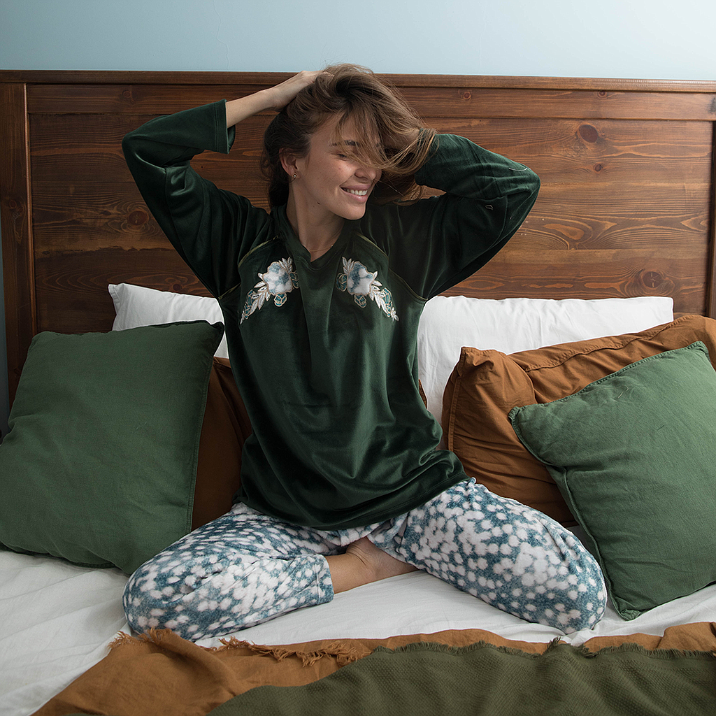 Embroidery pajamas on the chest and a rose