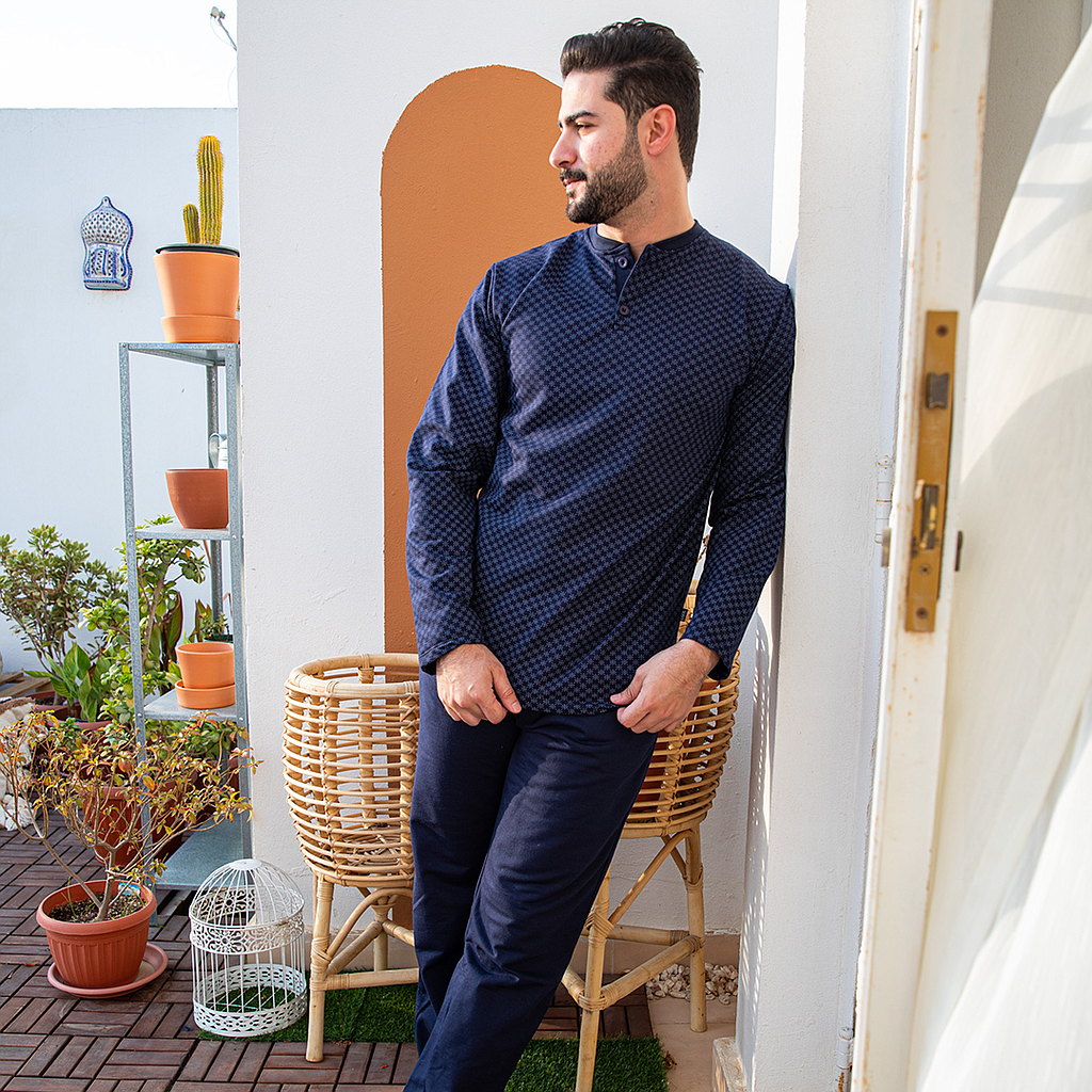 Men's pajamas with square buttons