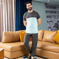 ترينينج رجالي نص كم بنطلون تي شيرت ساده