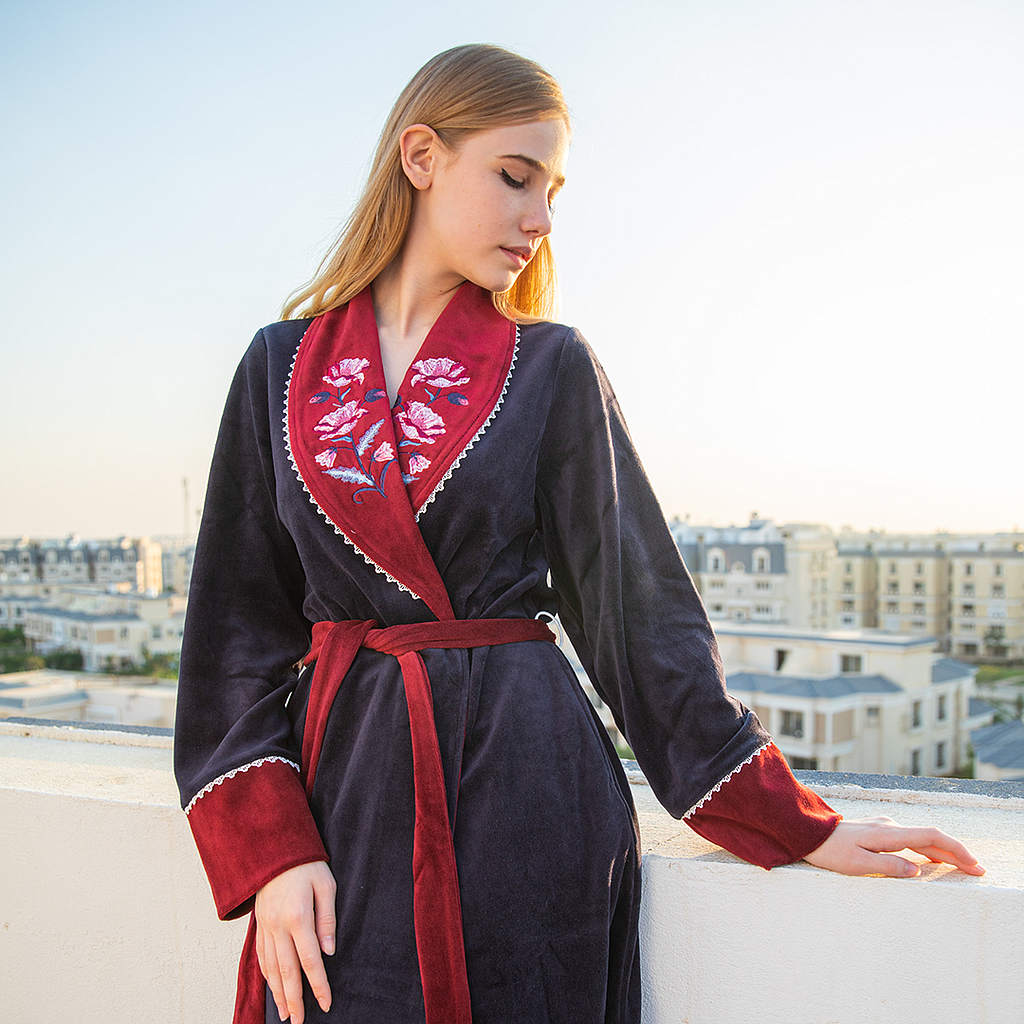 Women's robe rose on the chest
