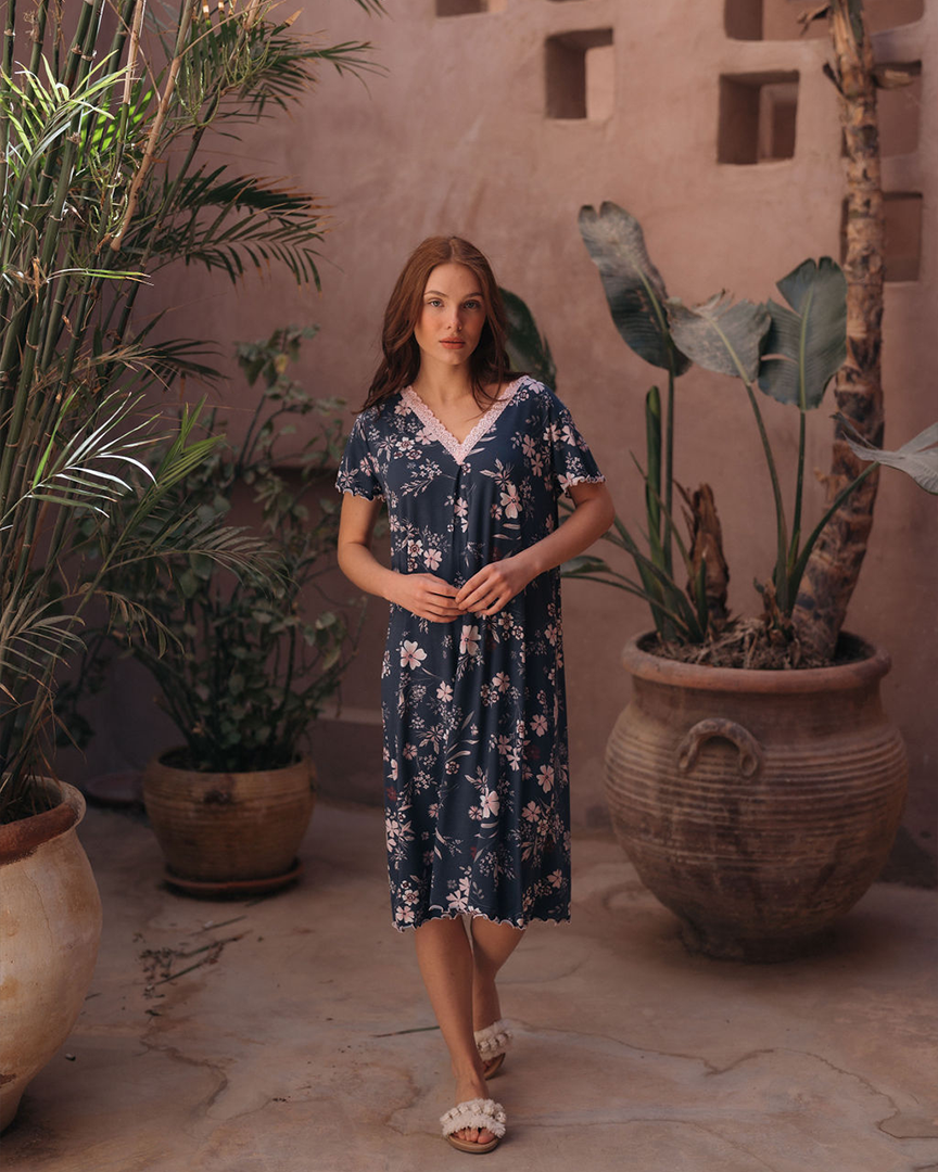 نص كم ورد قصير V قميص حريمي