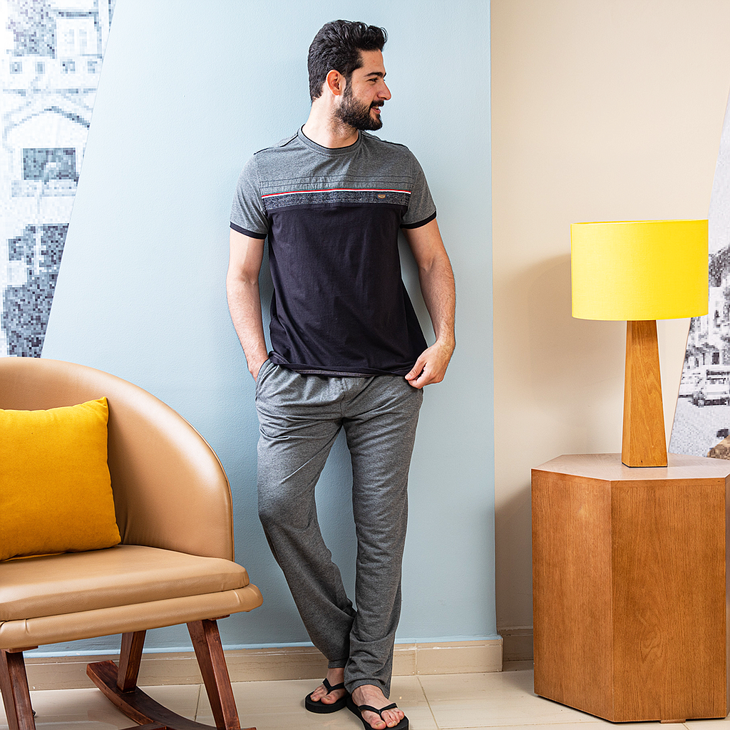 ترينينج رجالي نص كم بنطلون تي شيرت ساده