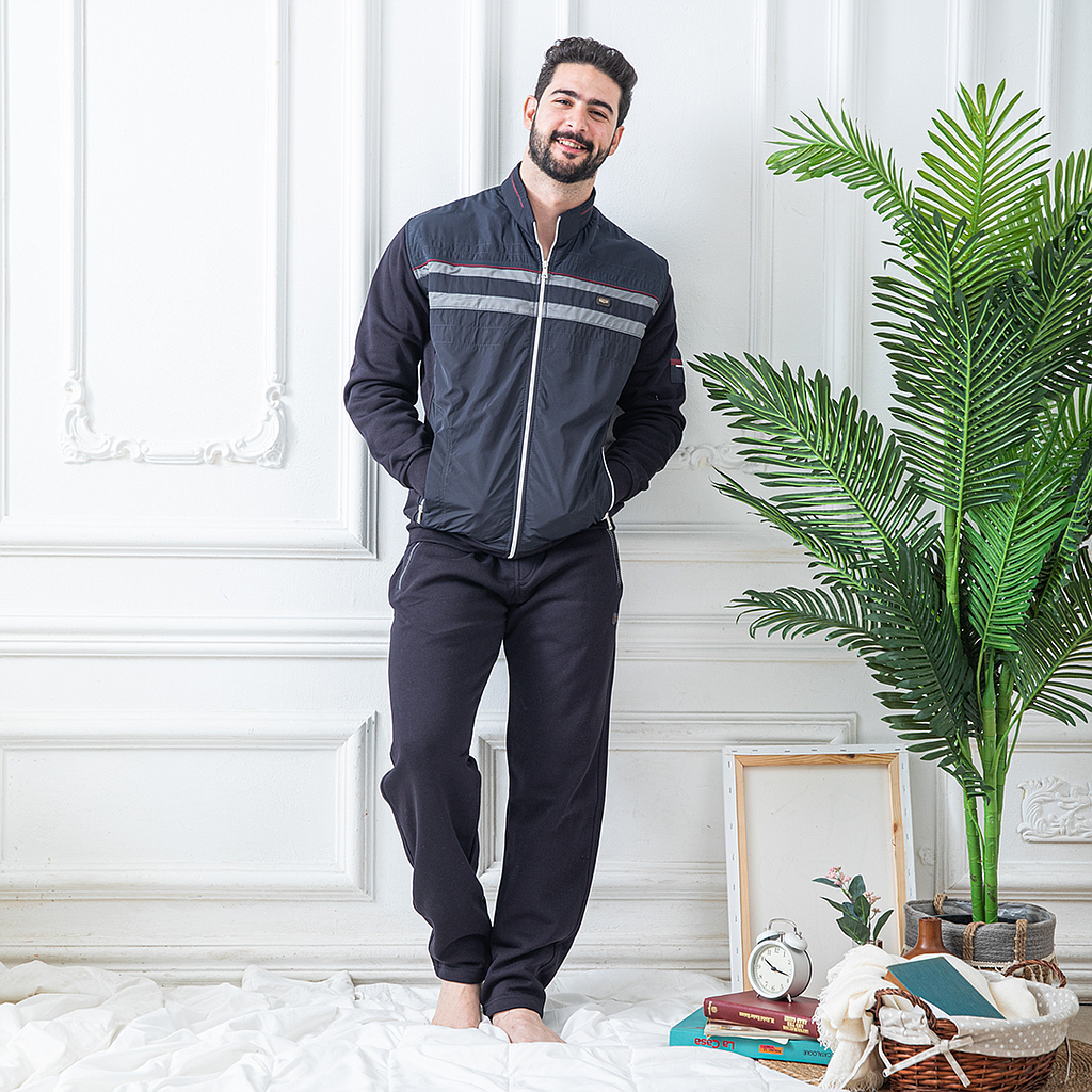 Tring with a shoulder zipper, waterproof 