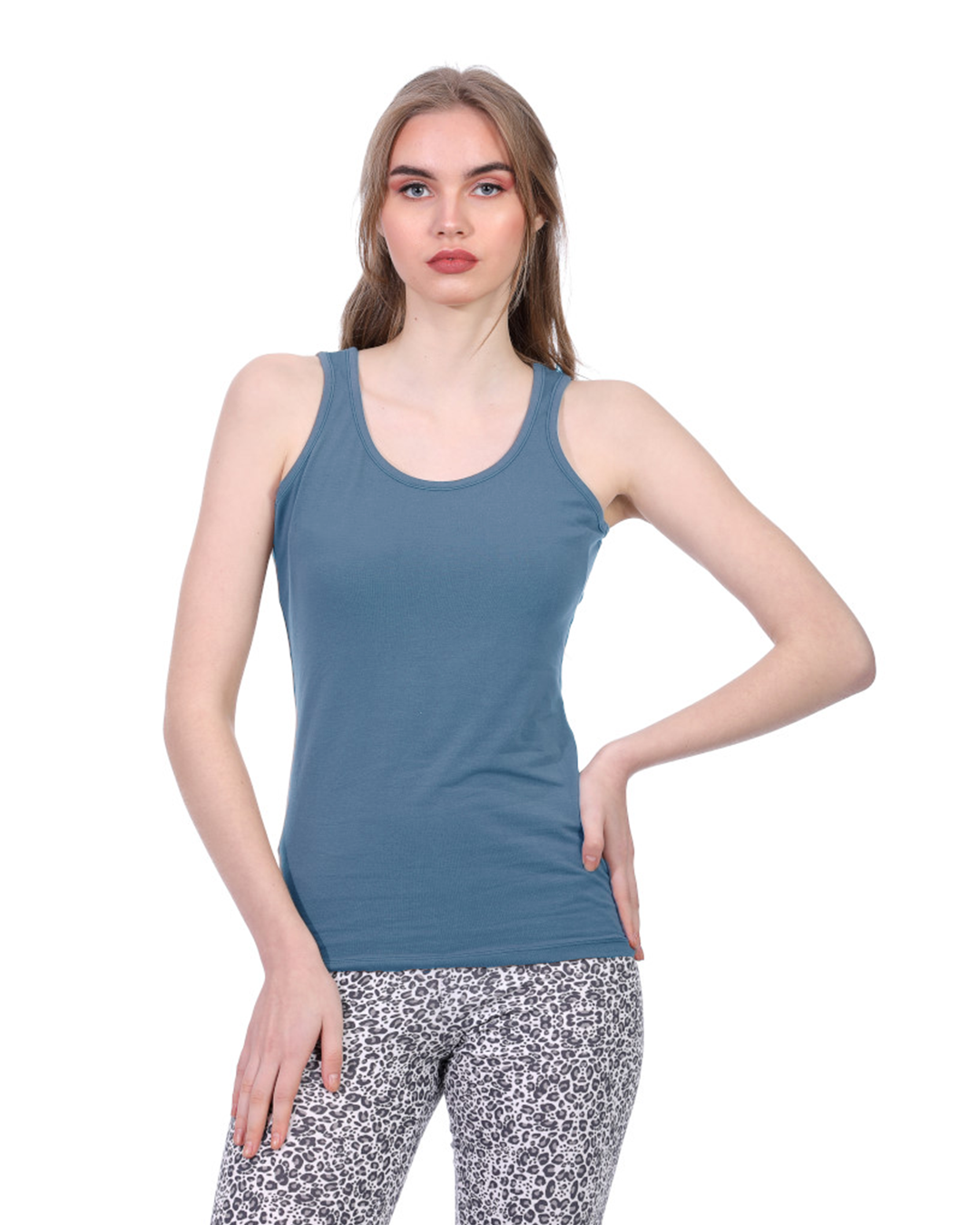 تي شيرت حريمي حماله