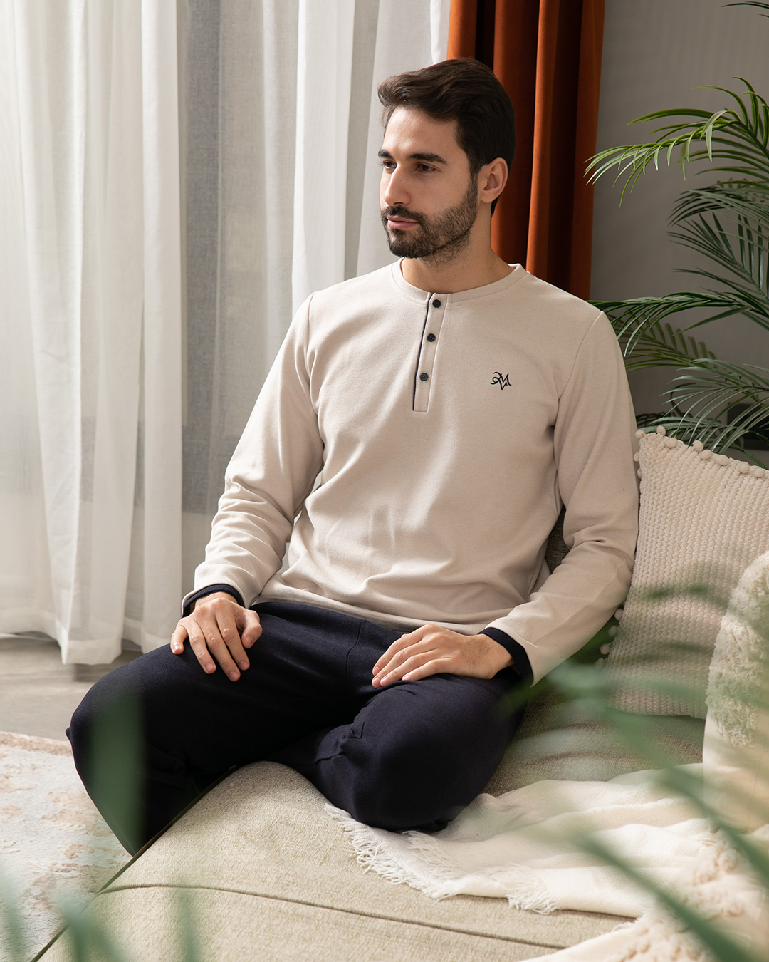 Men's cashmere pajamas with a round neck and cashmere pants