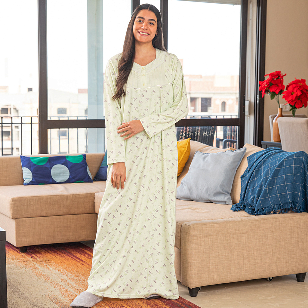 قميص حريمي دانتيل كشكشه ع الصدر مشجر