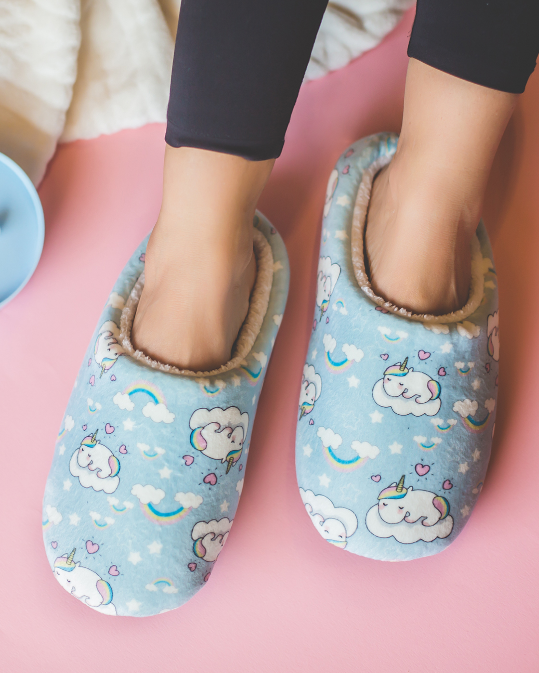 Dreamy rainbow women's slippers