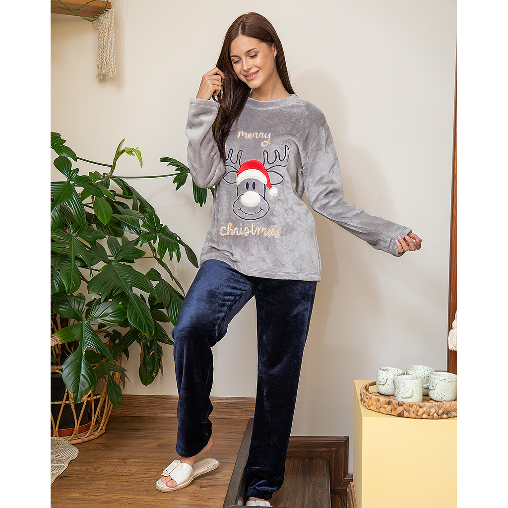 بيجامه حريمي بولار مطرز غزاله