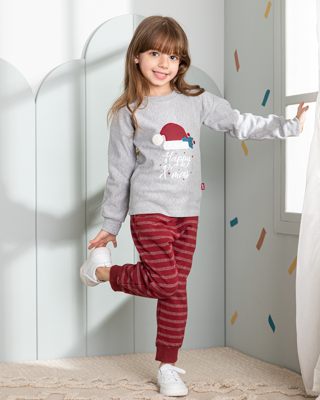 x mas girls embroidered set