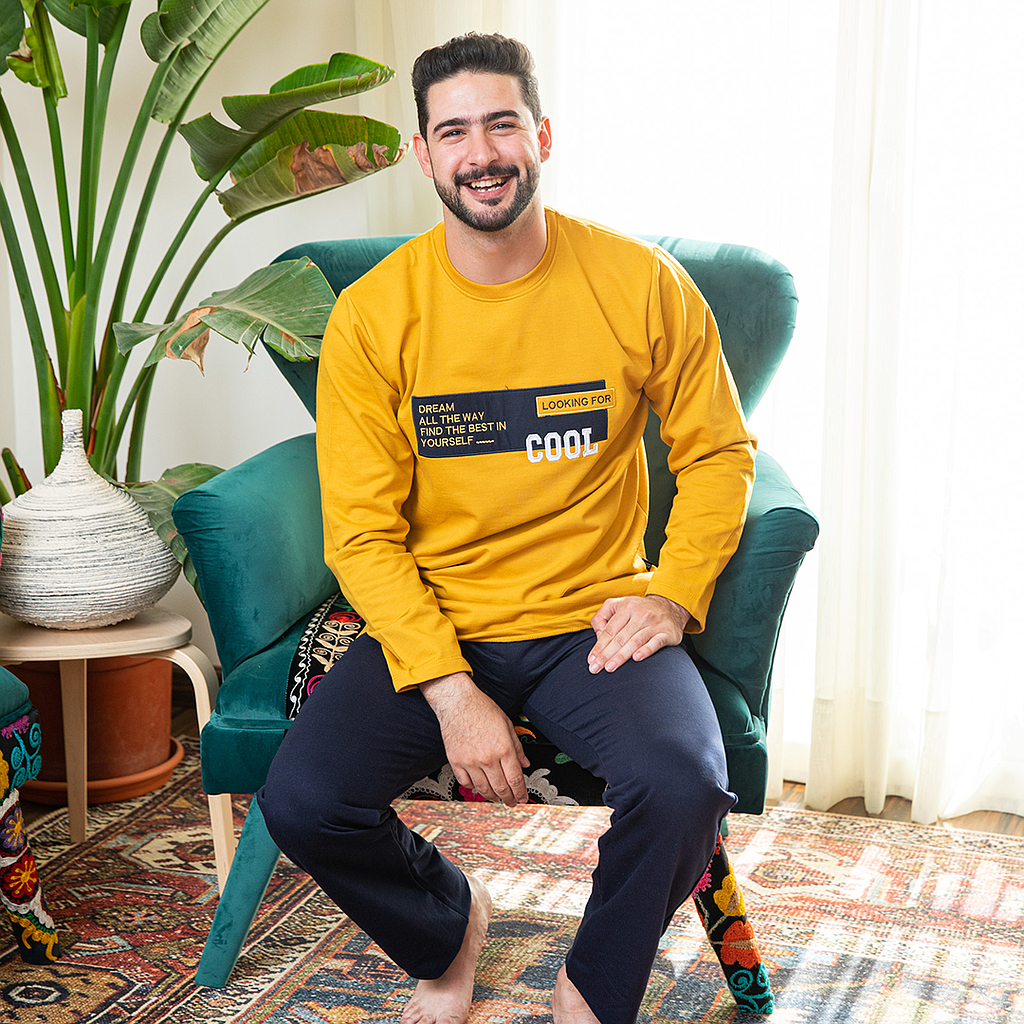 LOOKING FOR COOL Men's Pajamas