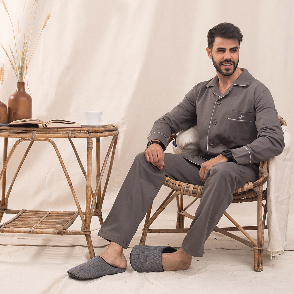 Classic Milton horse pajamas with pocket