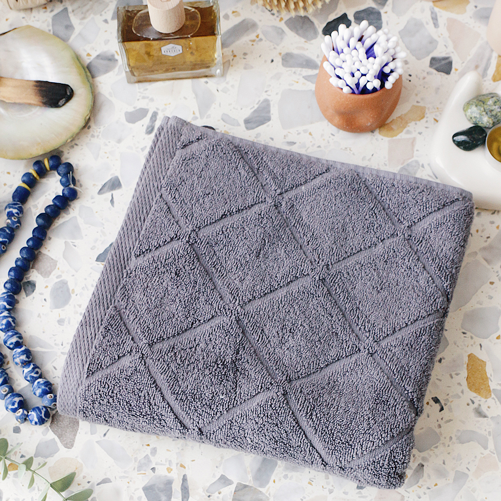 100*50 SIZE SQUARES TOWEL