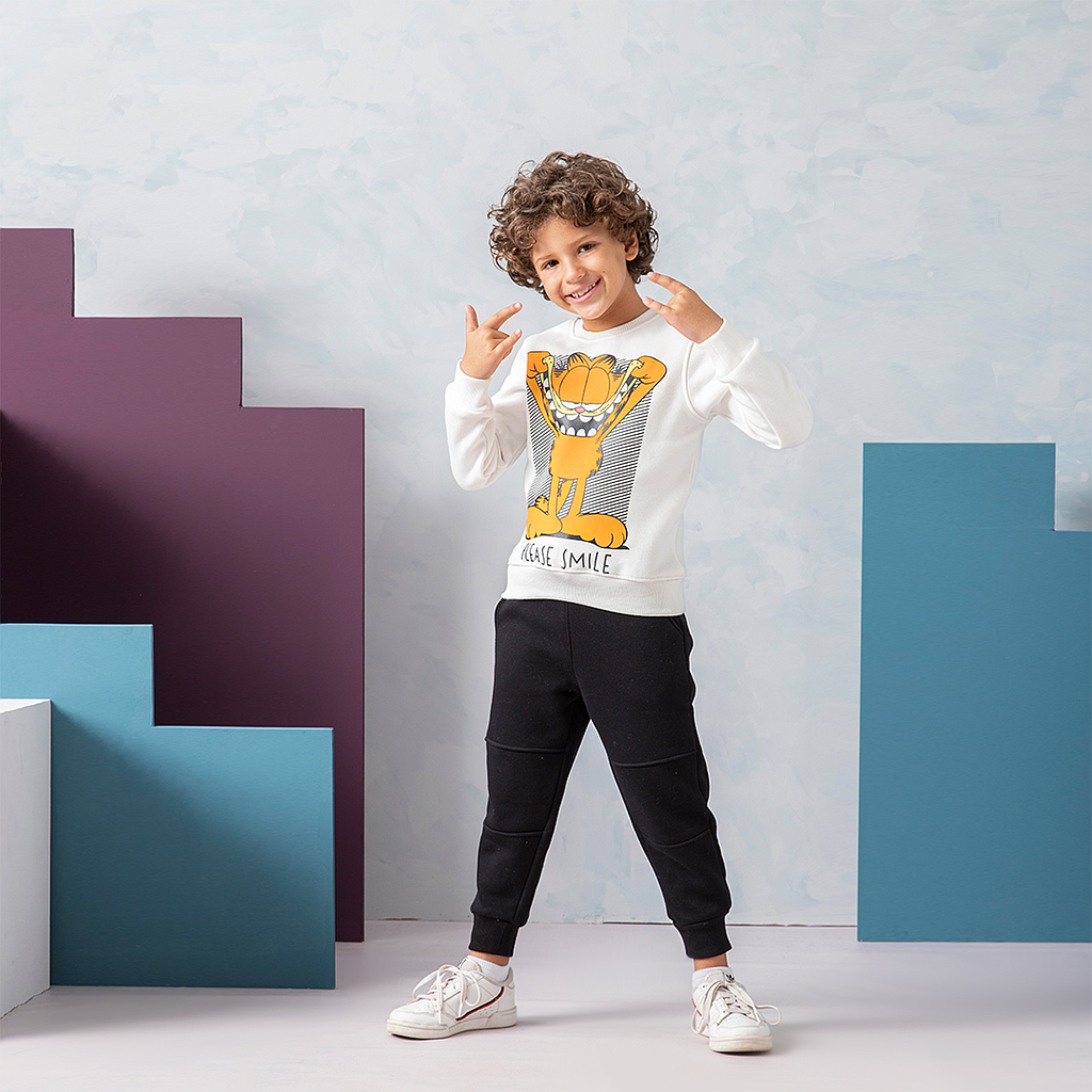 please  smile بيجاما أولادى جارفولد