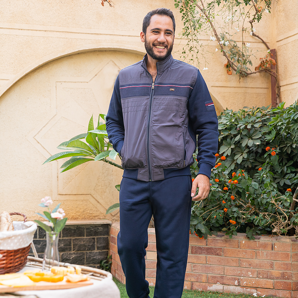 Tring with a shoulder zipper, waterproof 