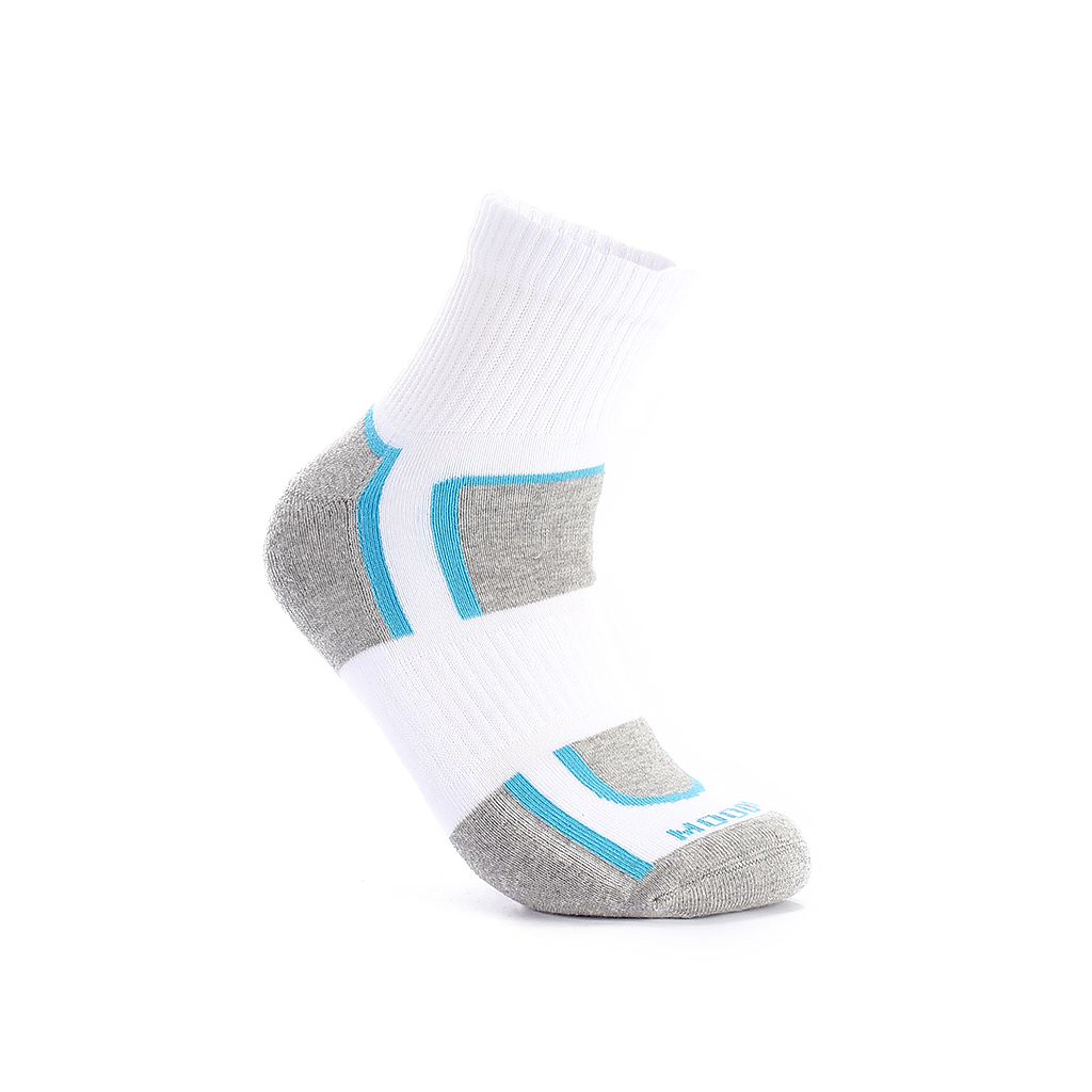 Half a men's drink, half a towel, colored squares