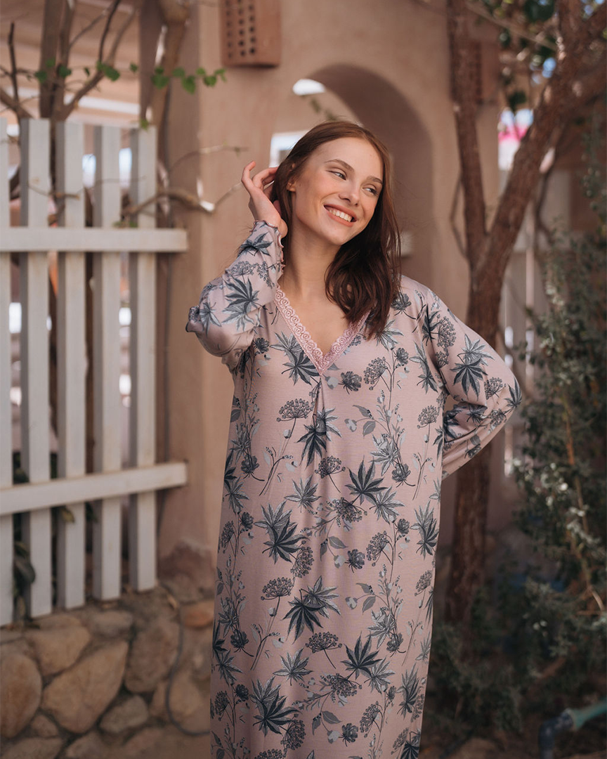 Long sleeve floral V shirt for women